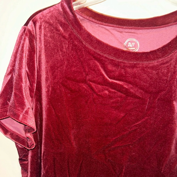 Women’s Velvet Maroon Short Sleeve Top Maurices Brand Size XL - Picture 2 of 4